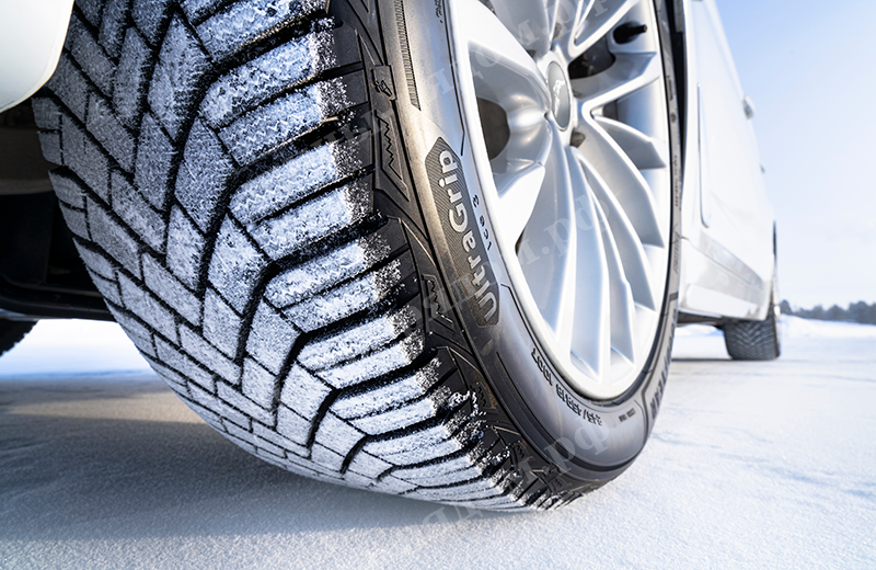 UltraGrip Ice 3