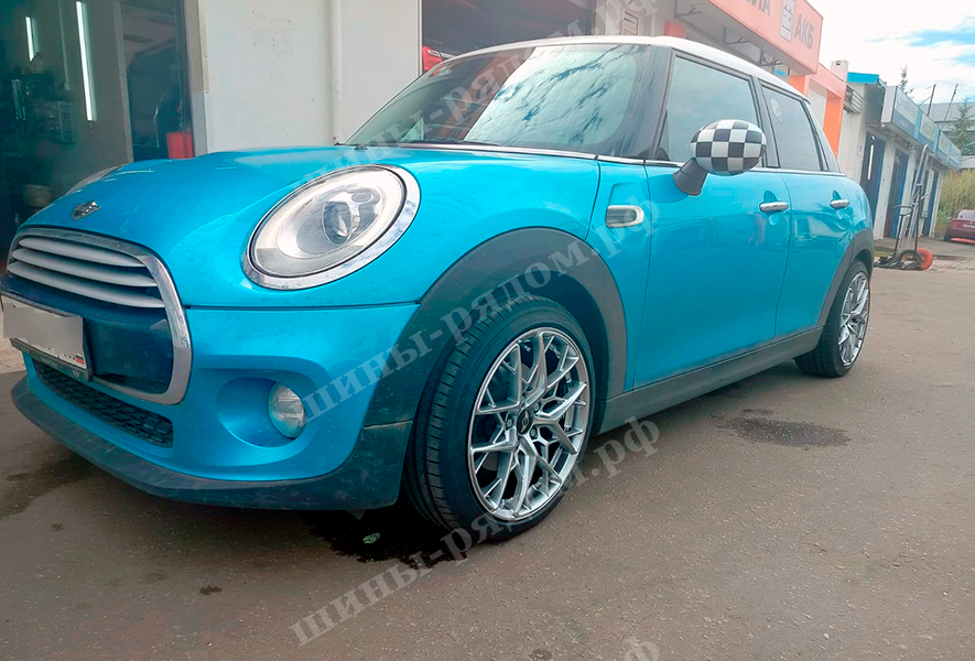 HMD 1295 + Hankook Ventus Prime4 K135 + Mini Cooper. 