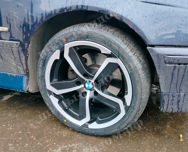 BMW 5 + DOTZ Hanzo + Leao Nova Force 