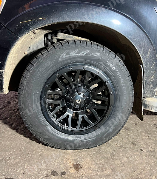 Powcan Y5369 + Ikon Tyres Character Snow 2 