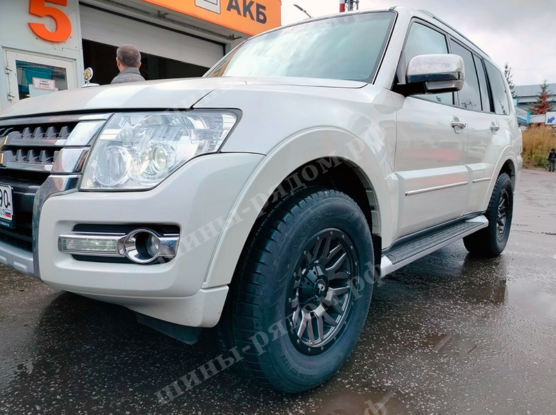 Powcan Y5369 + Marshal Crugen HP91 + Mitsubishi Pajero 