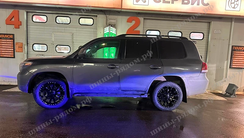  Ikon Tyres Autograph Snow 3 285/50R20 
