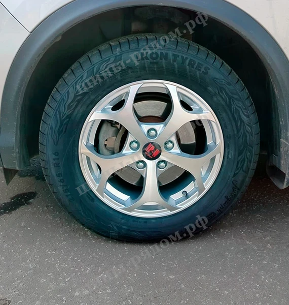  Ikon Tyres Autograph Aqua 3 215/65R16 