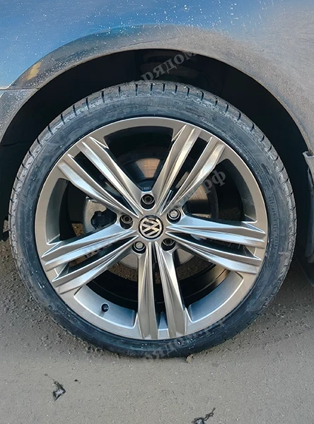  Ikon Tyres Character Ultra 225/40R18 
