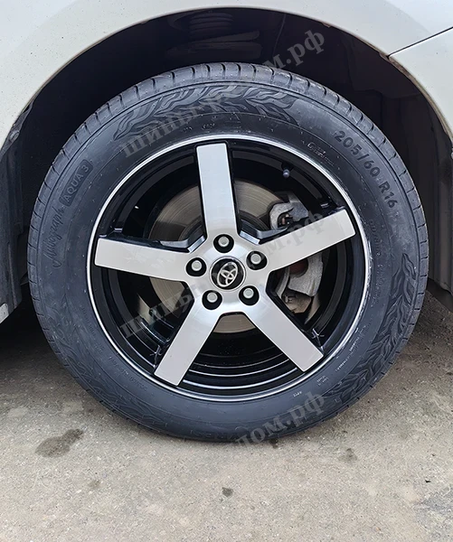  Ikon Tyres Autograph Aqua 3 205/60R16 