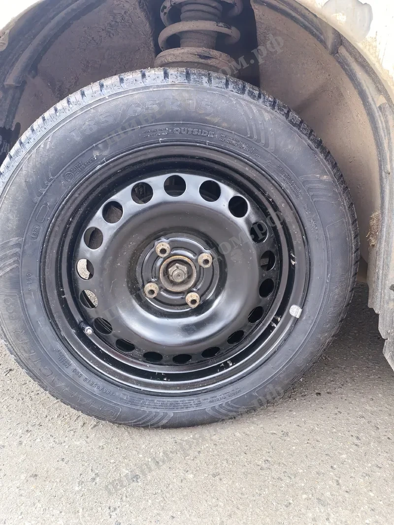  Ikon Tyres Character Eco 185/65R15 