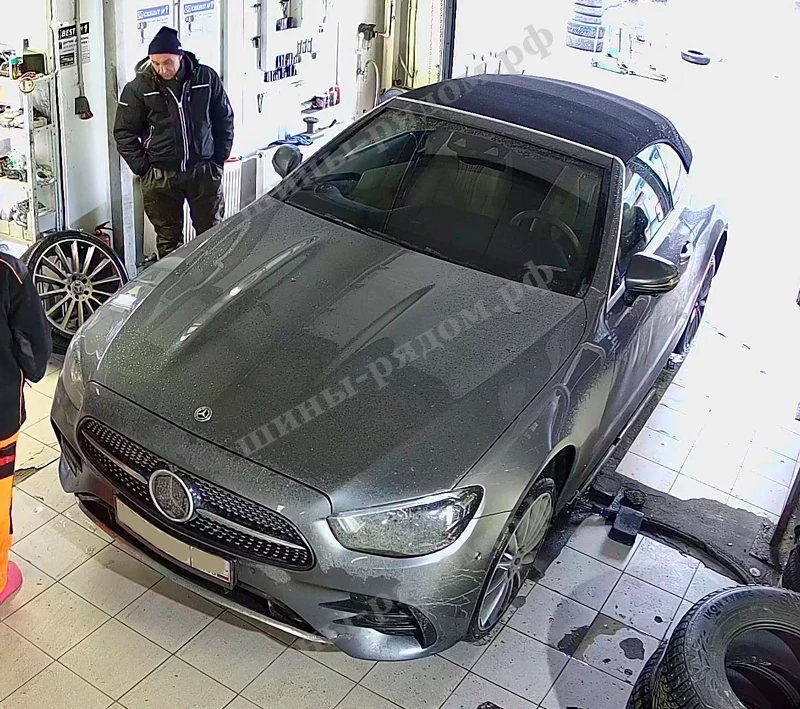 работа по авто Шиномонтаж