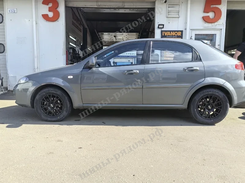 работа по авто Шиномонтаж