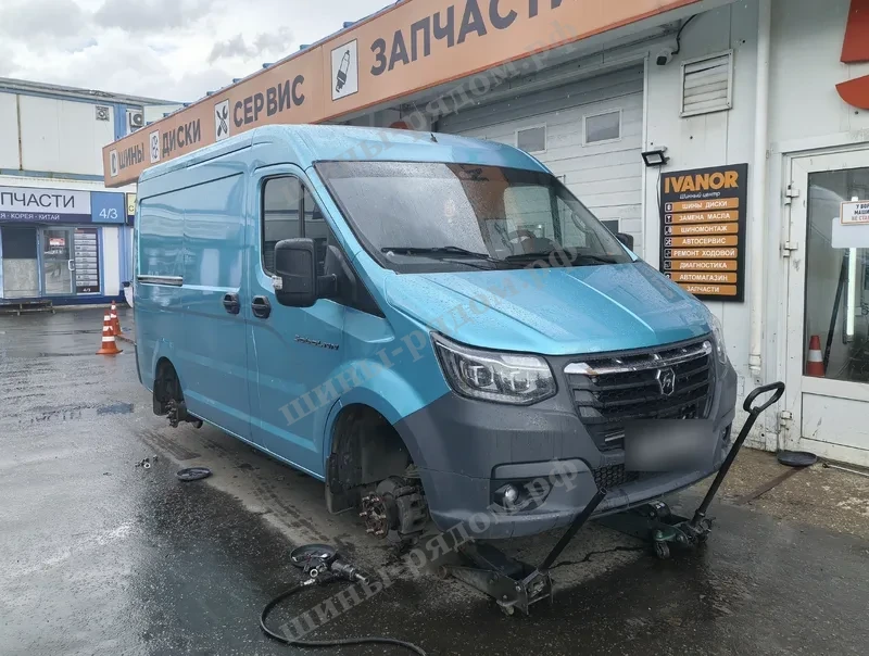 работа по авто Шиномонтаж