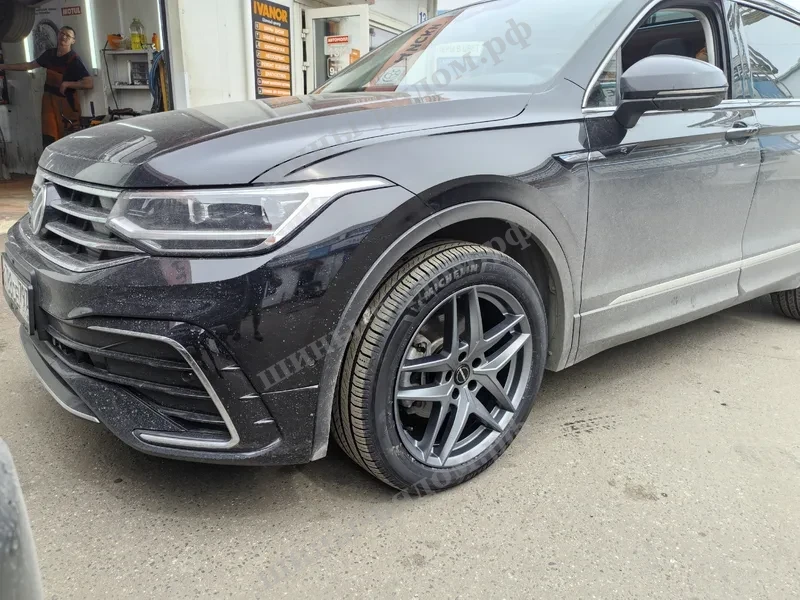  Borbet Z 8x19 5*112 ET27 D66.6 