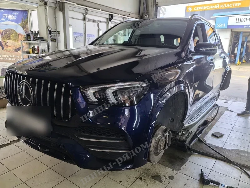 работа по авто Шиномонтаж