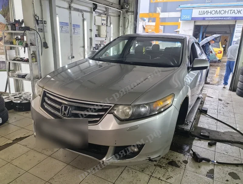 работа по авто Шиномонтаж