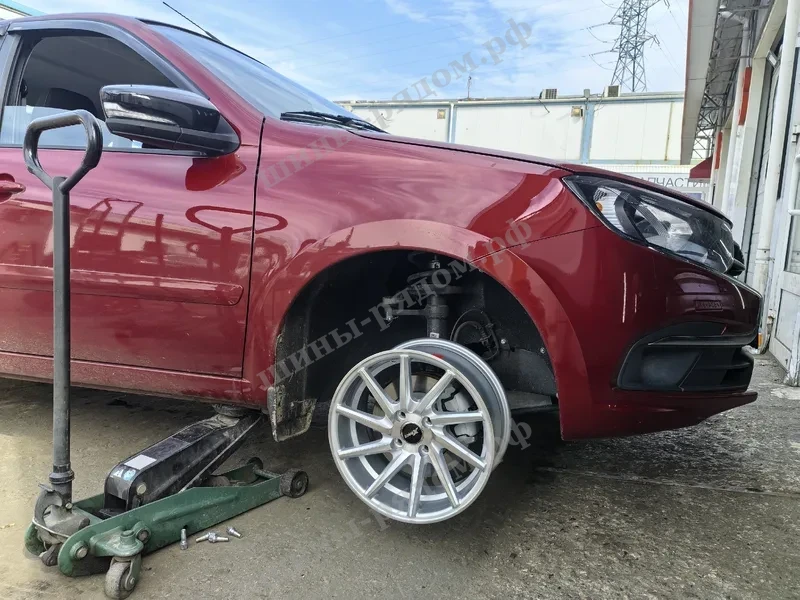 работа по авто Шиномонтаж